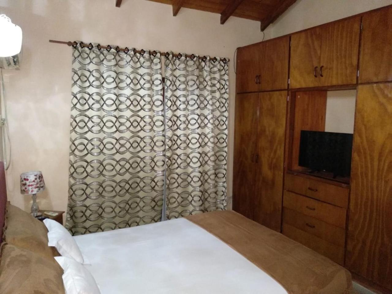 Lo De Chawi Villa Puerto Iguazú Esterno foto